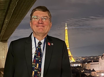 Asst. Prof. Dr. Kirk Roger Person
อาจารย์ประจำสาขาภาษาศาสตร์
บัณฑิตวิทยาลัย มรภ. สวนสุนันทา
เข้าร่วมการประชุม Mother Language Day
2025